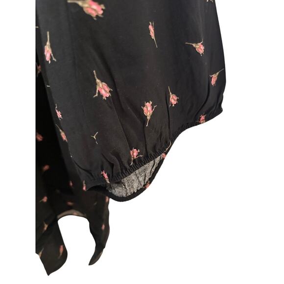 Torrid Black Floral Pleated V-Neck Blouse 3/4 Sleeve Washable Challis 4X - Picture 4 of 8